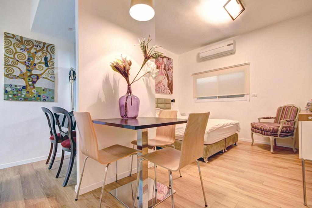 Dizi 242 - By Beach Tlv