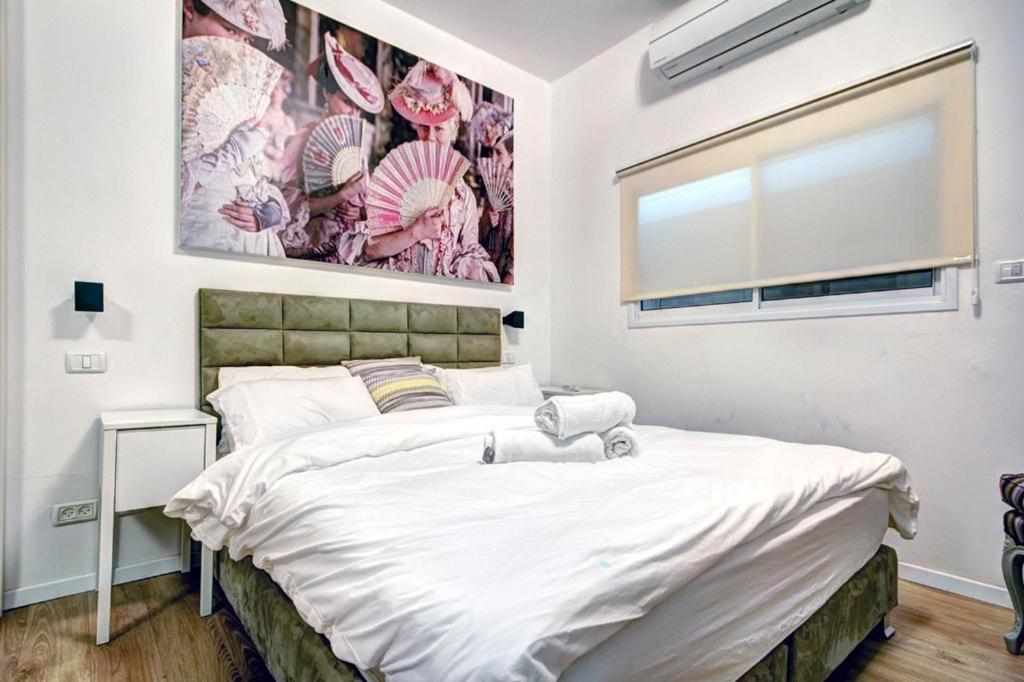Dizi 242 - By Beach Tlv Apartment *